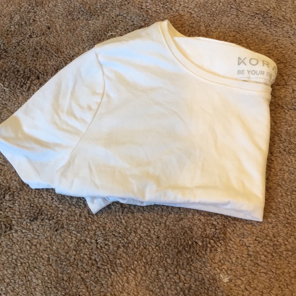 Cropped shirt